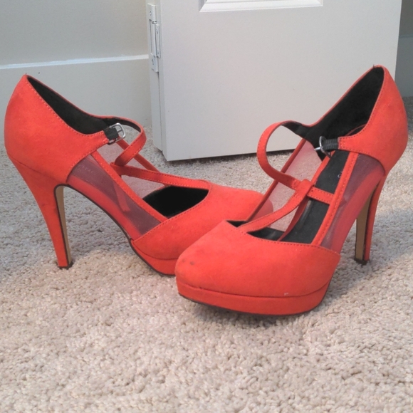 High heel shoes - Picture 1 of 1